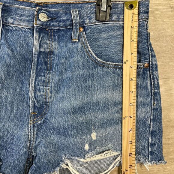 Levis Premium Jean Shorts Womens 34 501 Button Fly Distressed Denim Cut-Off Boho - Picture 5 of 11